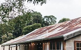 Pickers Hut - A Country Style Featured Dream Stay
